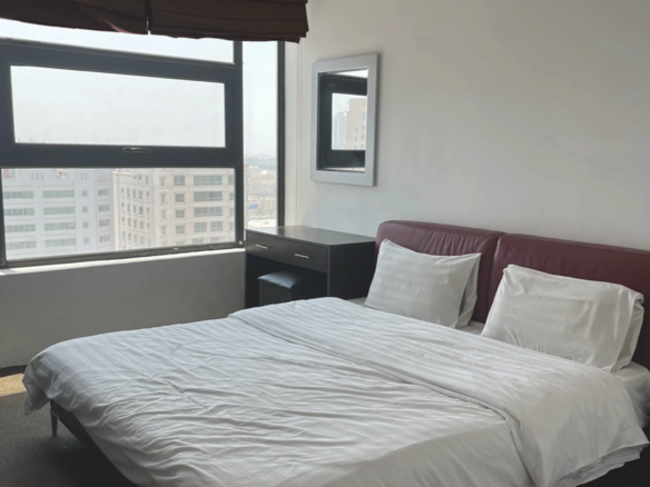 Bedroom 1 - Seef Loft